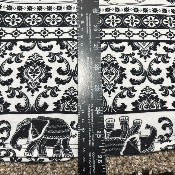 Magic Fit Women’s Large Black and White Long Sleeve Top - Picture 2 of 10